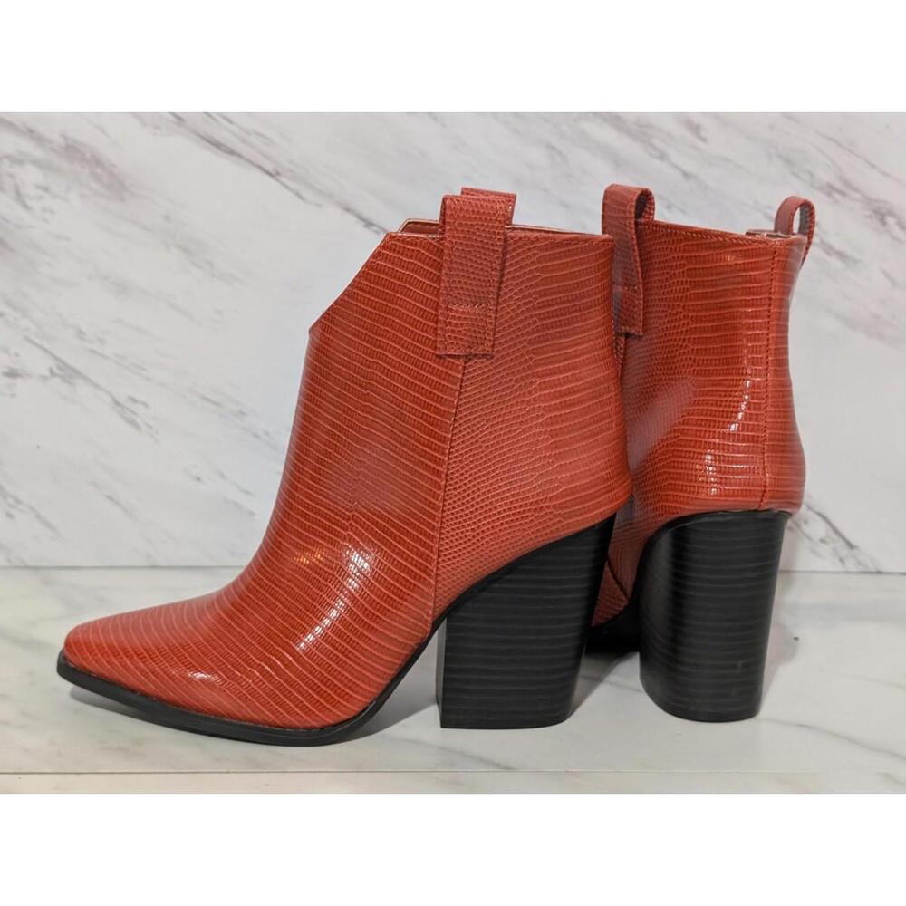 Versona Orange Faux Leather Pointed Toe Heeled Cowboy Style Boots Size 8 - Picture 3 of 7